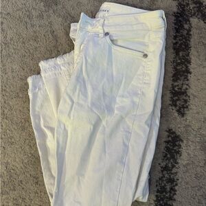 LOFT Women's Cream Skinny Jeans